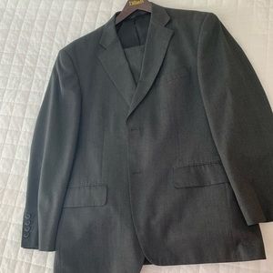 Mens Haggar Gray Suit 42S pants 34x32